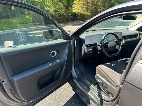Used 2024 Hyundai Ioniq 5 SEL RWD image 5