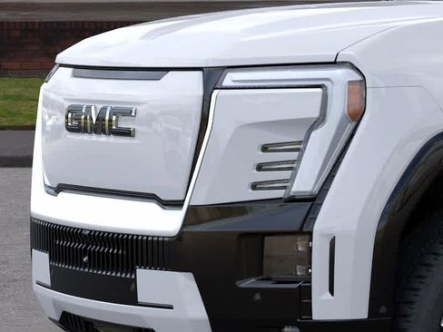 New 2025 GMC Sierra EV Denali image 13