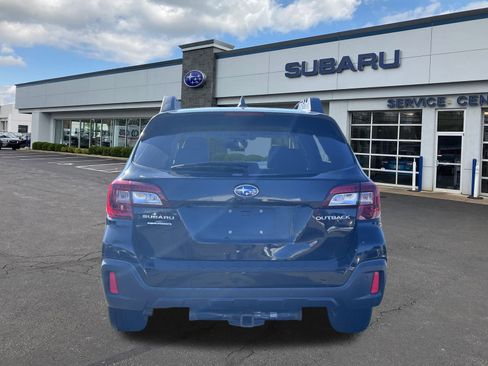 Used 2018 Subaru Outback 2.5i Limited image 6