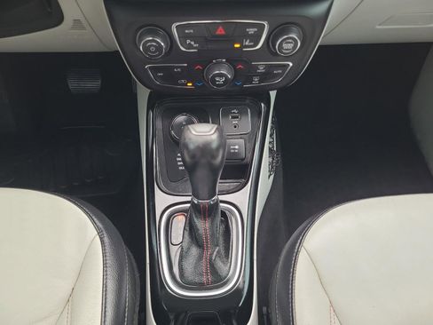 Used 2017 Jeep Compass Limited image 16