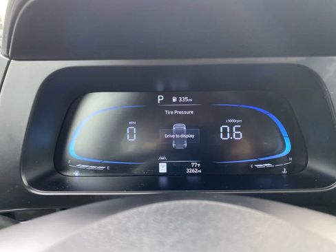 Certified 2025 Hyundai Elantra Sport image 15