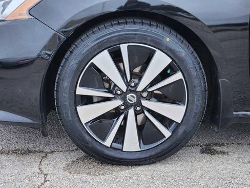 Used 2021 Nissan Altima 2.5 SV FWD image 9