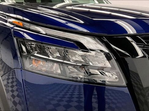 New 2025 Nissan Pathfinder Platinum w/ Lighting Package (N93) image 14