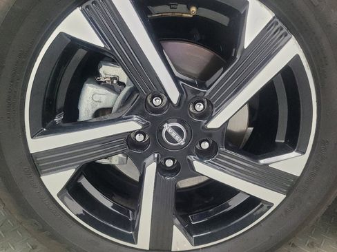 Used 2024 Nissan Sentra SV image 31