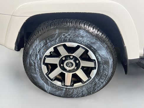 Used 2024 Toyota 4Runner TRD Off-Road Premium w/ Moonroof Package AWD/4WD image 12