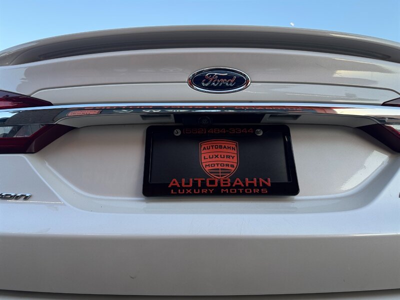 Used 2018 Ford Fusion Platinum FWD image 13