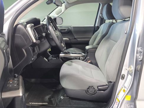 Used 2019 Toyota Tacoma Limited image 10