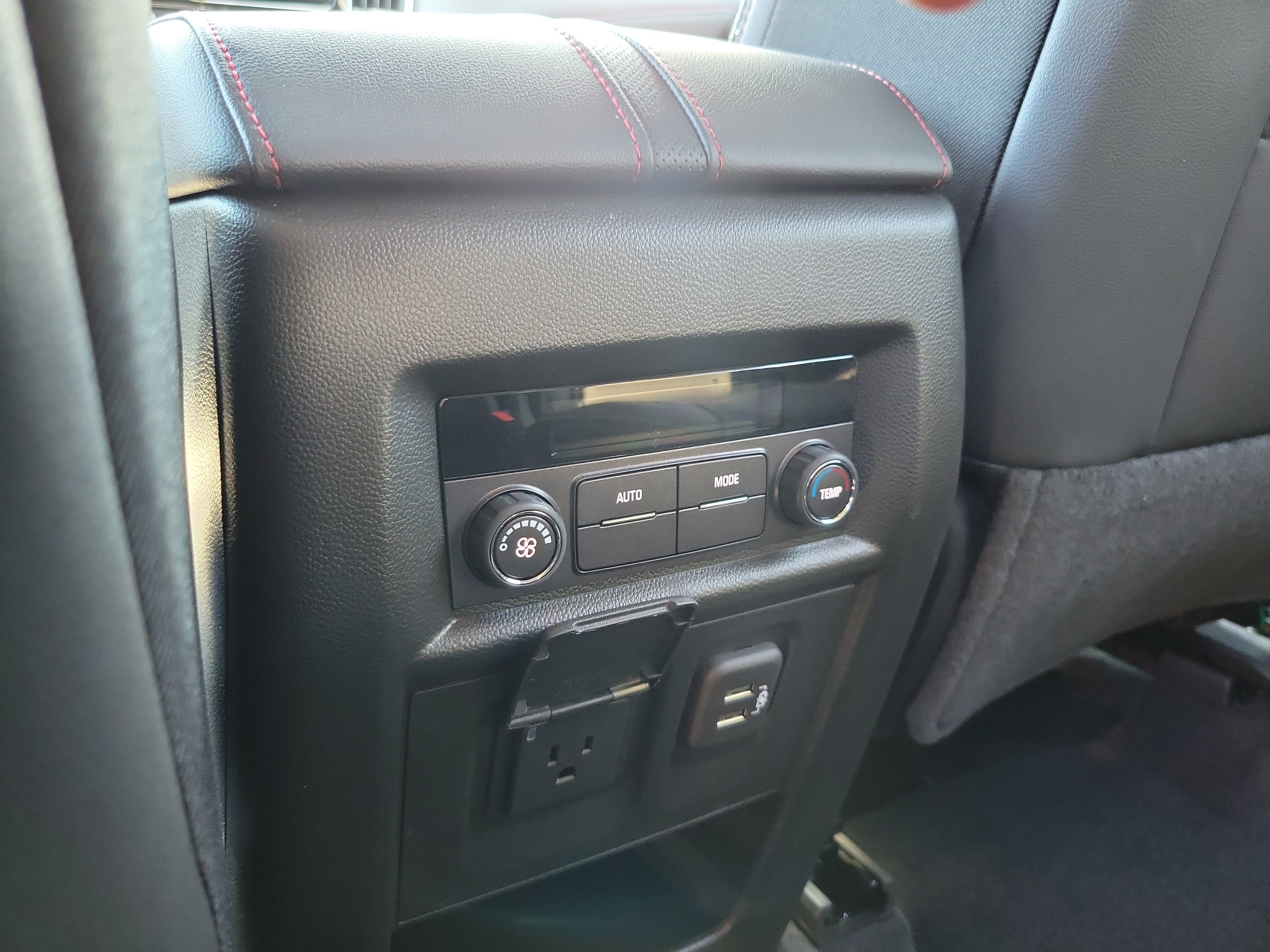 Used 2023 Chevrolet Traverse RS AWD/4WD image 14