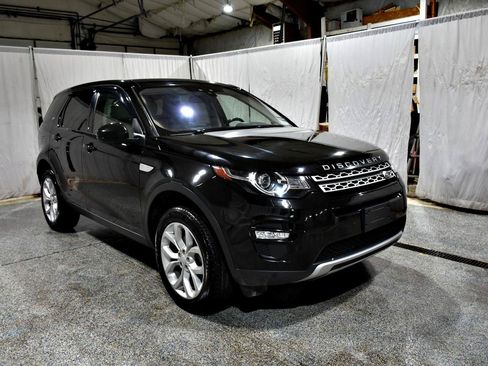 Used 2018 Land Rover Discovery Sport HSE AWD/4WD image 3