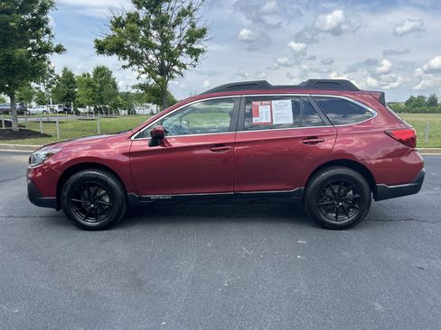 Used 2019 Subaru Outback 2.5i Premium AWD/4WD image 6