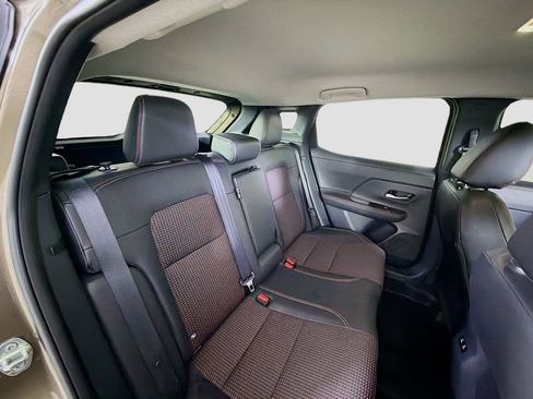 Used 2025 Nissan Kicks SR image 26