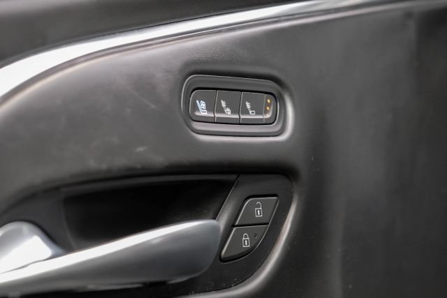 Used 2023 Cadillac Escalade V AWD/4WD image 60