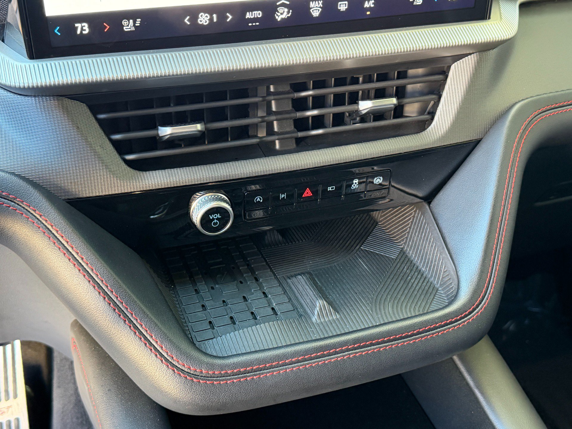 Used 2025 Ford Explorer ST AWD/4WD image 42