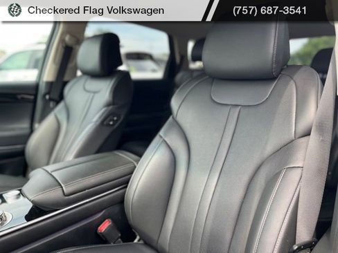 Used 2025 Genesis GV80 2.5T Standard AWD/4WD image 20