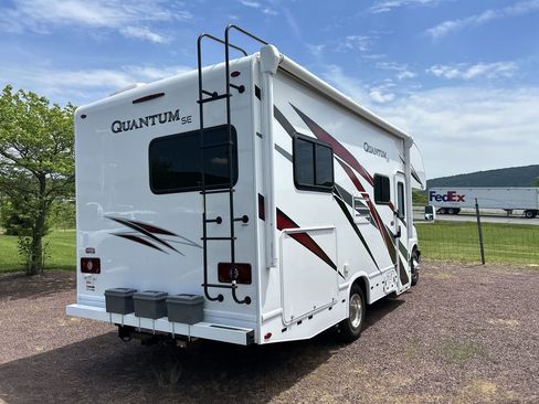 Used 2023 Chevrolet Express 3500 w/ RV Package RWD image 5