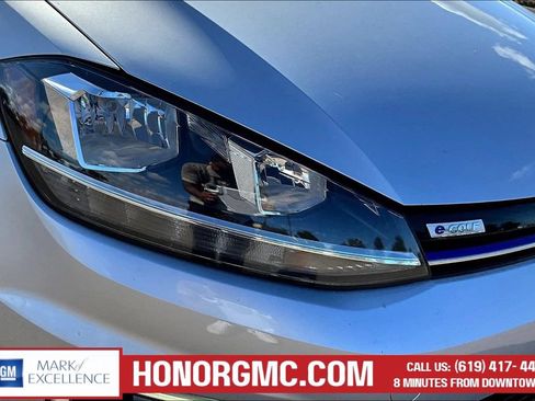 Used 2019 Volkswagen e-Golf SE w/ Driver Assistance Package FWD image 30