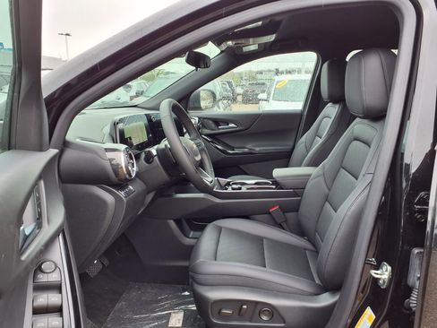 New 2026 Chevrolet Equinox LT w/ Convenience Package II AWD/4WD image 13