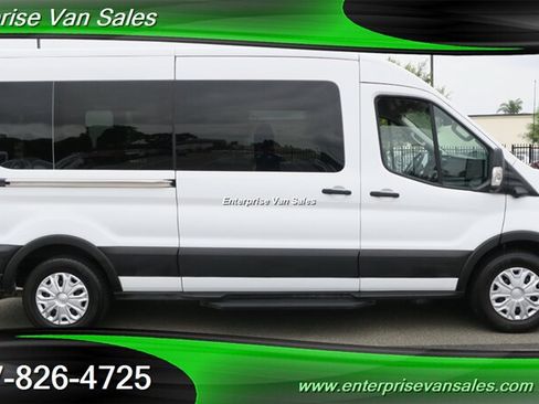 Used 2023 Ford Transit 350 XLT RWD image 4