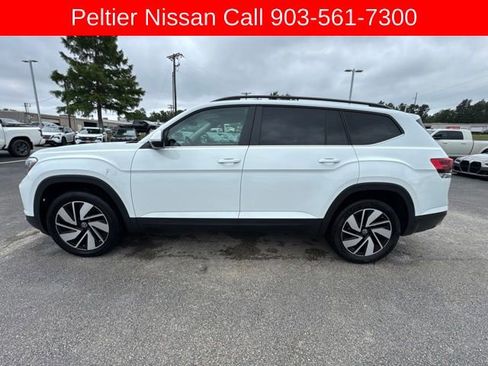 Used 2025 Volkswagen Atlas SE FWD image 6