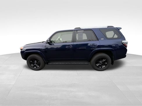 Used 2023 Toyota 4Runner SR5 Premium w/ Moonroof Package image 9