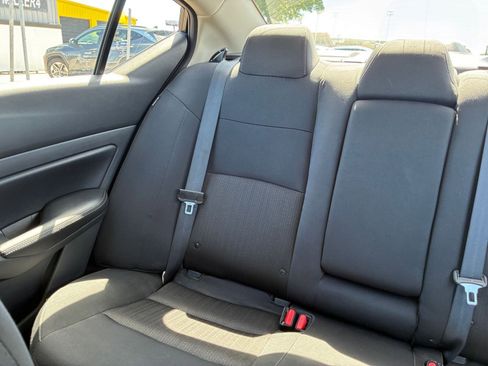 Used 2025 Nissan Altima 2.5 SV FWD image 32