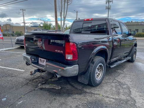 Used 2017 RAM 1500 Laramie w/ Cold Weather Group image 5