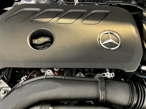 New 2026 Mercedes-Benz GLB 250 4MATIC image 15