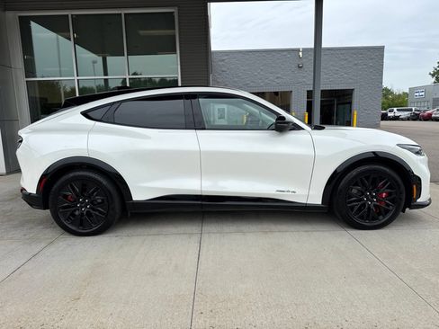 Certified 2025 Ford Mustang Mach-E Premium w/ Sport Appearance Package AWD/4WD image 9