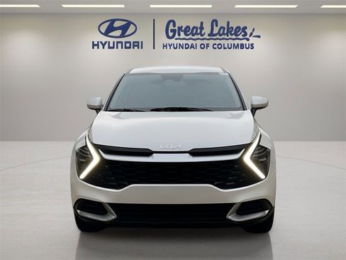 Used 2024 Kia Sportage LX image 8