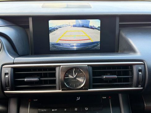 Used 2017 Lexus IS 200t 200t image 31