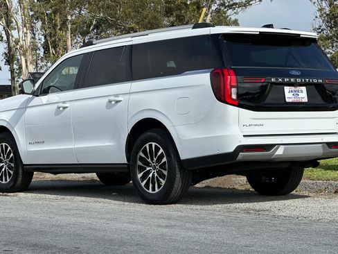 Used 2025 Ford Expedition Max Platinum AWD/4WD image 4