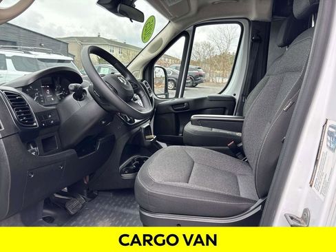 Used 2025 RAM ProMaster 2500 w/ U-Haul Equipment Group FWD image 6