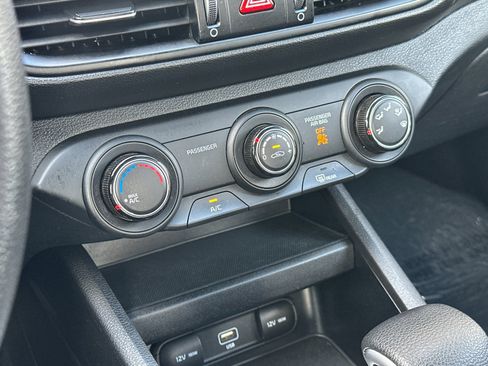 Used 2023 Kia Forte LXS image 19