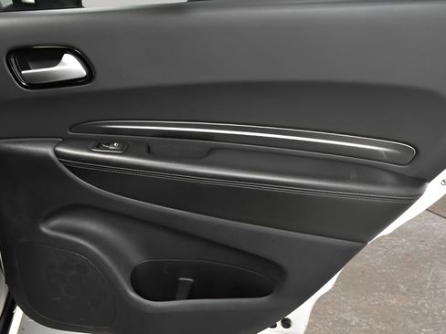 Used 2022 Dodge Durango SXT image 16