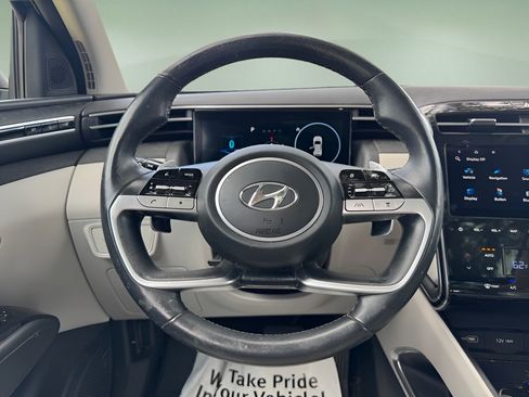 Used 2022 Hyundai Tucson Limited AWD/4WD image 18