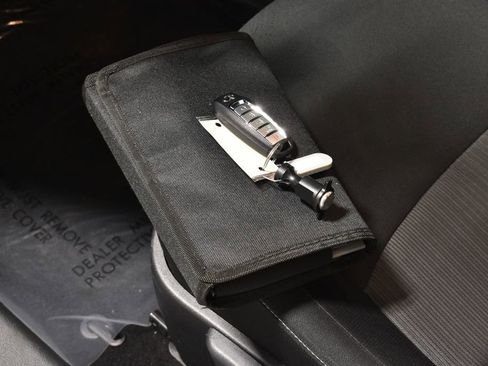 Used 2023 Nissan Sentra SV image 38