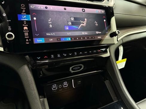 New 2026 Jeep Grand Cherokee Limited image 16