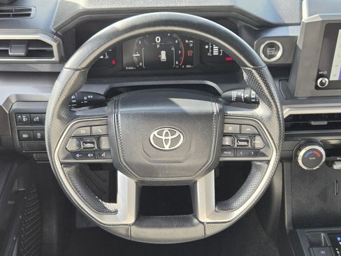 Used 2025 Toyota 4Runner SR5 RWD image 15