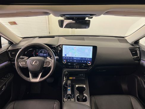 Used 2025 Lexus NX 350 NX 350 Luxury image 16