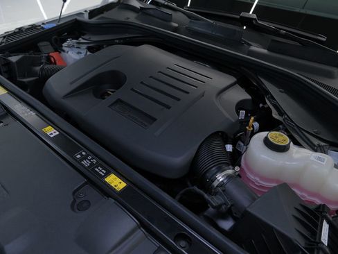 Used 2026 Land Rover Range Rover Long Wheelbase SE image 69