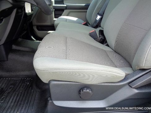 Used 2020 Ford F250 XL w/ Power Equipment Group image 7