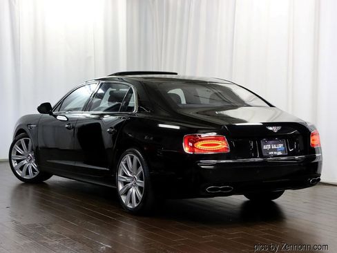 Used 2018 Bentley Flying Spur V8 image 10