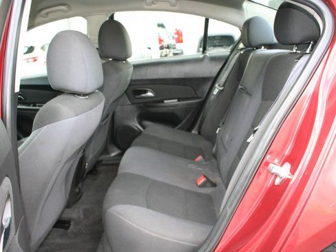 Used 2016 Chevrolet Cruze LT image 20