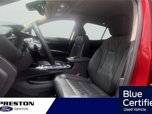Used 2023 Buick Envision Avenir AWD/4WD image 21