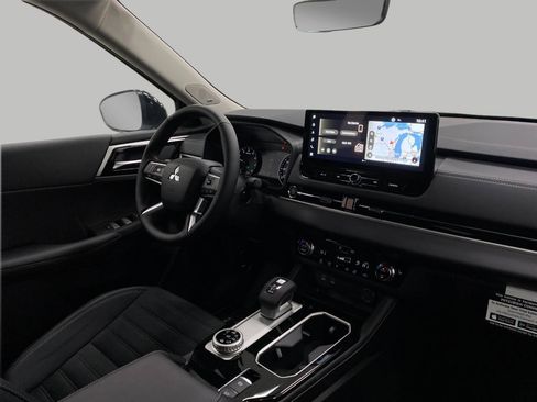New 2026 Mitsubishi Outlander AWD image 18