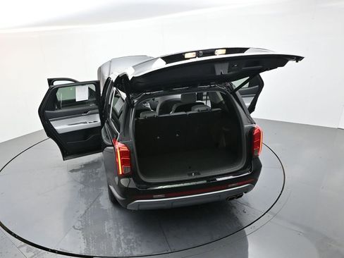 Used 2025 Hyundai Palisade SEL FWD image 42