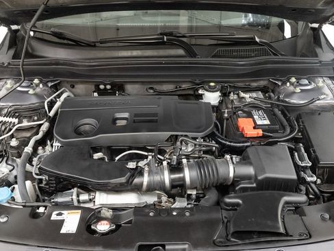 Used 2021 Honda Accord Touring image 3