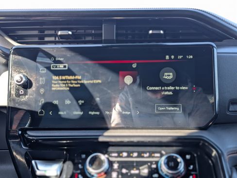 Used 2023 GMC Sierra 1500 AT4 w/ AT4 Premium Package image 21