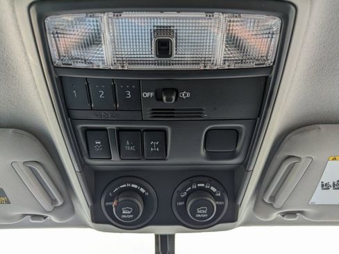 Used 2018 Toyota 4Runner TRD Off-Road Premium image 22