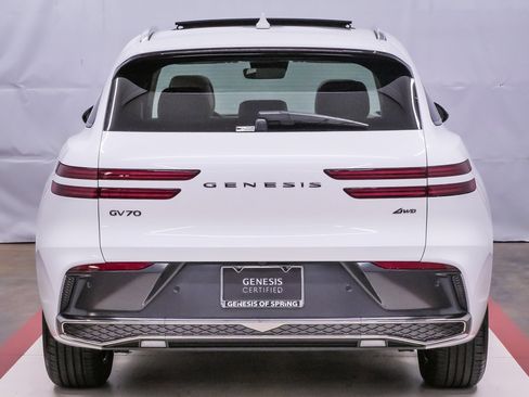 Certified 2026 Genesis GV70 2.5T Select image 7
